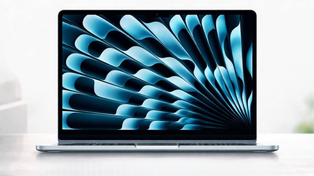 MacBook Air M5 Pre-Orders Open in India: Price Starts at ₹1,19,900 – Should You Buy Now?